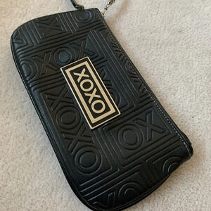 XOXO wristlet embossed print black